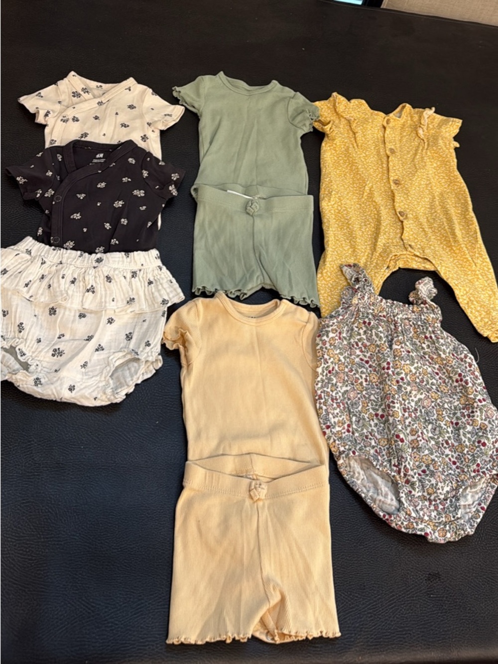 organic cotton baby girl 0-3mo bundle H&M